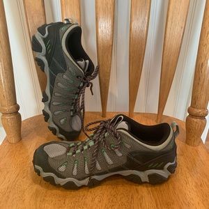 OBOZ Sawtooth Low Hiking Boot